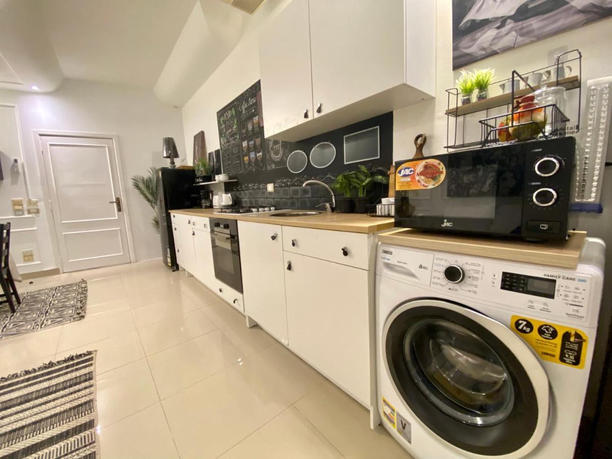 The Pyramid Area Vibe Apartment Cairo